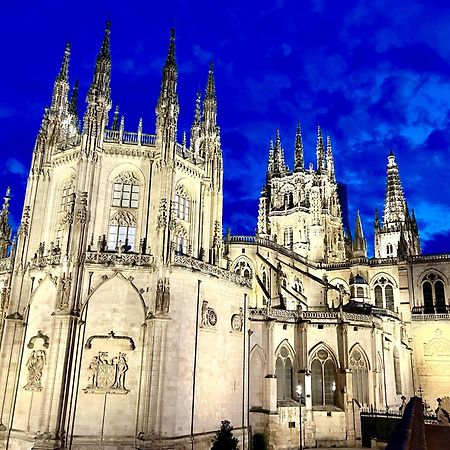 El Capricho De Claudia_ Apartamentos Burgos Catedral מראה חיצוני תמונה