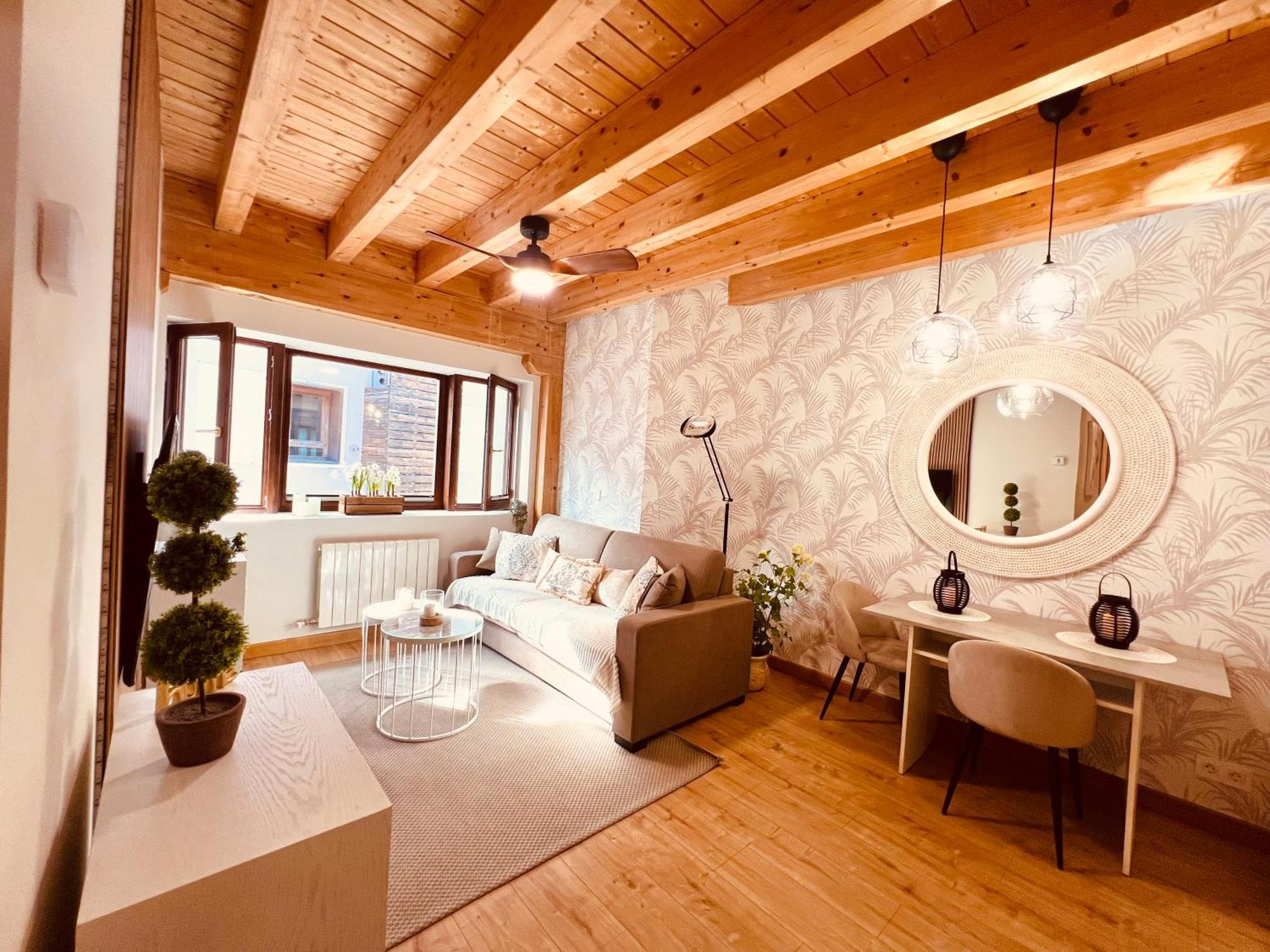 El Capricho De Claudia_ Apartamentos Burgos Catedral מראה חיצוני תמונה