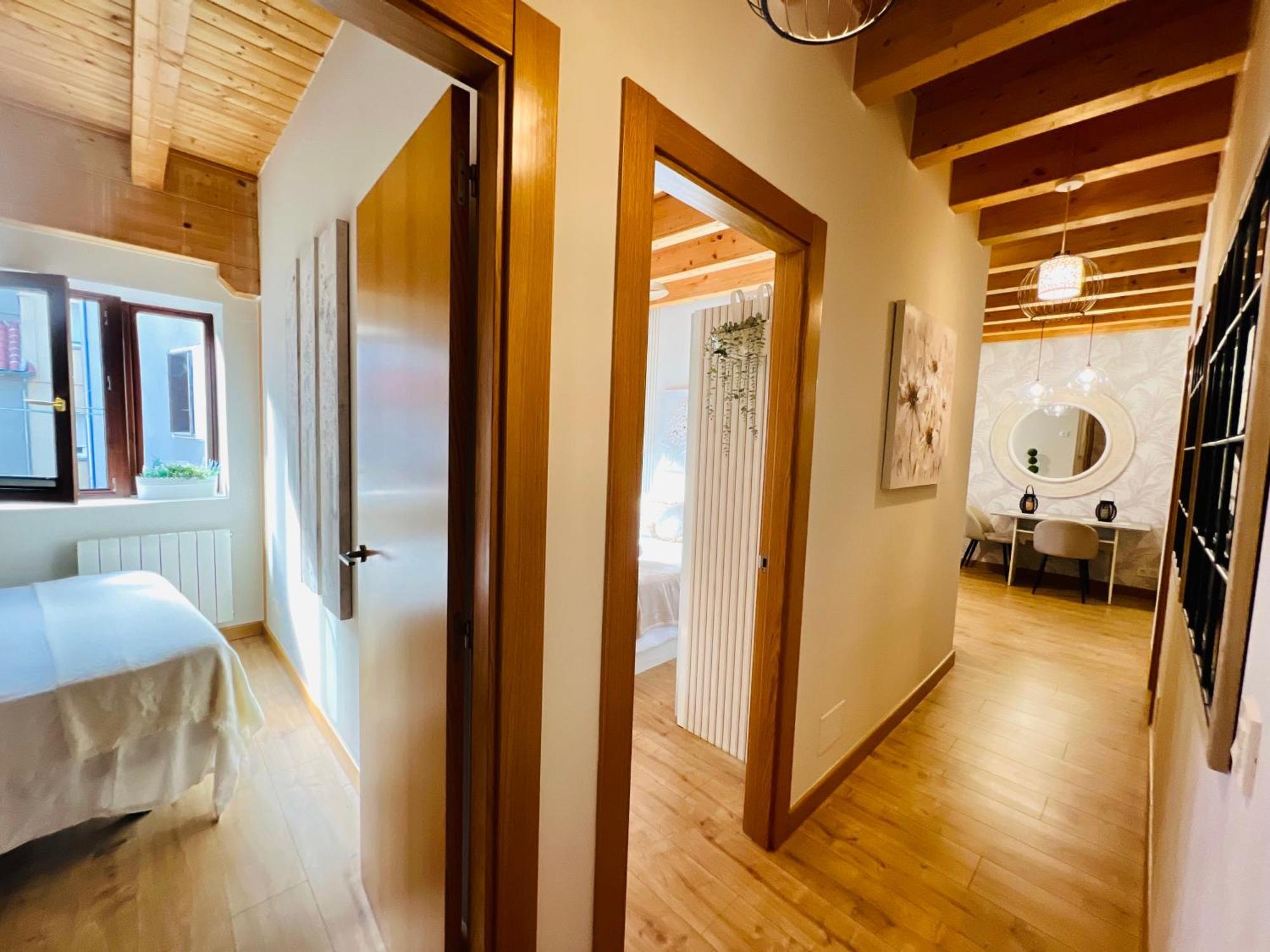 El Capricho De Claudia_ Apartamentos Burgos Catedral מראה חיצוני תמונה